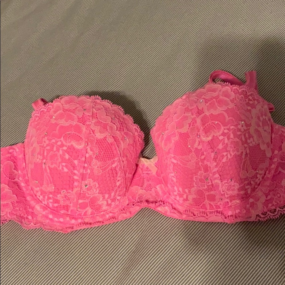 Pink Victoria’s Secret bra